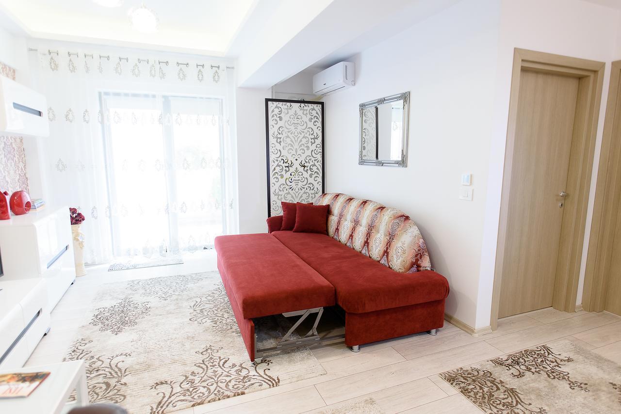 Carla'S Apartment, Airport & Train Station Shuttle Iasi Buitenkant foto